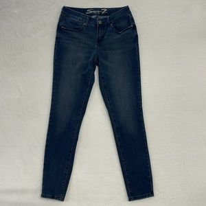 Seven7 Skinny Jeans size 6